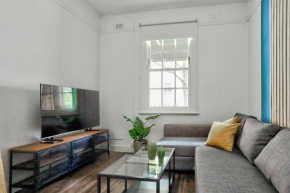 Spacious 3 Bedroom House City Centre Millers Point 2 E-Bikes Included, Sydney